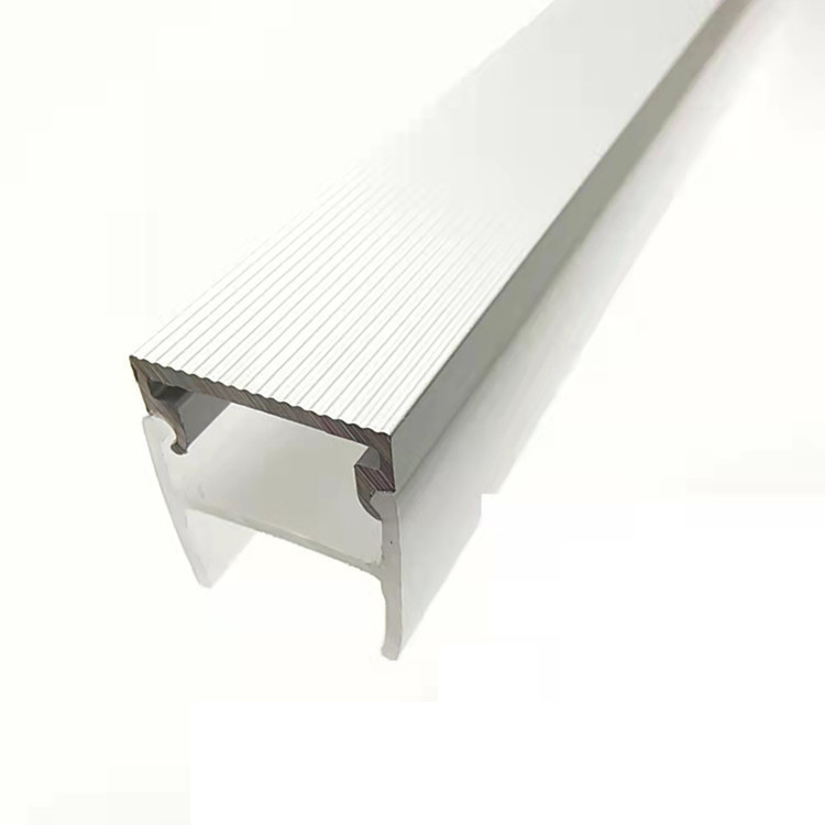 Εάν αποτύχει μία LED, μπορεί να αντικατασταθεί εν μέρει η λωρίδα φωτός χωρίς να αφαιρέσετε το προφίλ;